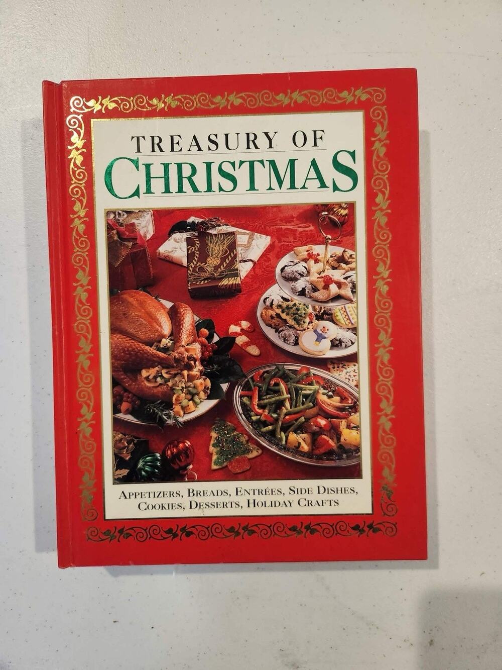 Vintage Cookbook: Treasury of Christmas Recipes Book 1995 DOLE holidays recipes